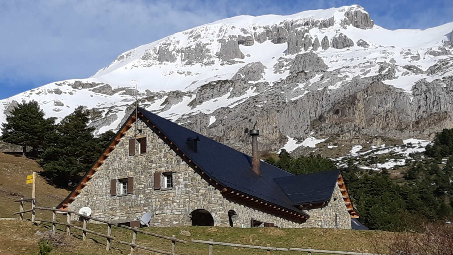 Home Refugio de Lizara